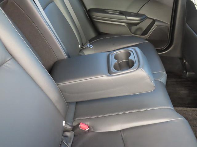 シビック ハッチバック　認定中古車　サンルーフ　電子制御パーキングブレーキ　クルーズコントロール　純正ナビ　ＥＴＣ　バックカメラ　ナビ連動型前後ドライブレコーダー　ＵＳＢ　Ｂｌｕｅｔｏｏｔｈ対応（37枚目）