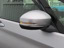 【LEDドアミラーウインカー】ドアミラーにウィンカーが付いているので、周りの車がウインカーやハザードに気付きやすくなります。右左折時や車線変更時の事故を防ぎ、安全に走行できます。