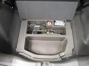 【車載工具】パンクなどのもしもの時に役立つ車載工具があります。ジャッキなどが装備されています。