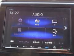 Ｂｌｕｅｔｏｏｔｈ接続に対応しています。その他、ＴＶやＡＭ／ＦＭラジオの視聴・ＣＤやＤＶＤ再生・ＵＳＢ接続なども対応しています。 6