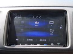 【ホンダ純正ギャザズ・ＶＸＭ−１９７ＶＦＥｉ】Ｂｌｕｅｔｏｏｔｈ接続に対応しています。その他、ＴＶやＡＭ／ＦＭラジオの視聴・ＣＤやＤＶＤ再生・ＵＳＢ接続なども対応しています。 7