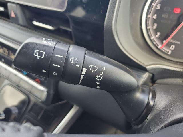 ヴォクシー Ｓ－Ｚ　ナビ　フルセグ　バックカメラ　Ｂｌｕｅｔｏｏｔｈ　ＥＴＣ２．０　両側電動スライドドア　ドラレコ　ＴＳＳ　クルーズコントロール　シートヒーター　ＬＥＤヘッドライト　純正１７インチＡＷ　スマートキー（28枚目）