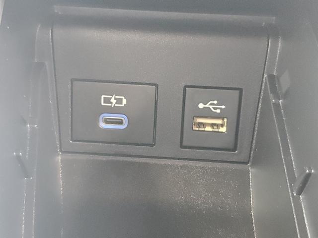 ヴォクシー Ｓ－Ｚ　ナビ　フルセグ　バックカメラ　Ｂｌｕｅｔｏｏｔｈ　ＥＴＣ２．０　両側電動スライドドア　ドラレコ　ＴＳＳ　クルーズコントロール　シートヒーター　ＬＥＤヘッドライト　純正１７インチＡＷ　スマートキー（39枚目）