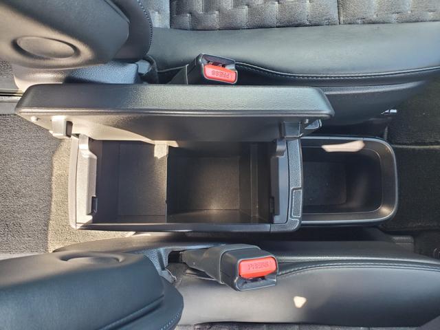 ヴォクシー Ｓ－Ｚ　ナビ　フルセグ　バックカメラ　Ｂｌｕｅｔｏｏｔｈ　ＥＴＣ２．０　両側電動スライドドア　ドラレコ　ＴＳＳ　クルーズコントロール　シートヒーター　ＬＥＤヘッドライト　純正１７インチＡＷ　スマートキー（51枚目）