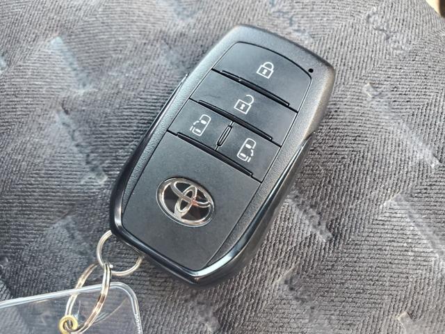 ヴォクシー Ｓ－Ｚ　ナビ　フルセグ　バックカメラ　Ｂｌｕｅｔｏｏｔｈ　ＥＴＣ２．０　両側電動スライドドア　ドラレコ　ＴＳＳ　クルーズコントロール　シートヒーター　ＬＥＤヘッドライト　純正１７インチＡＷ　スマートキー（69枚目）