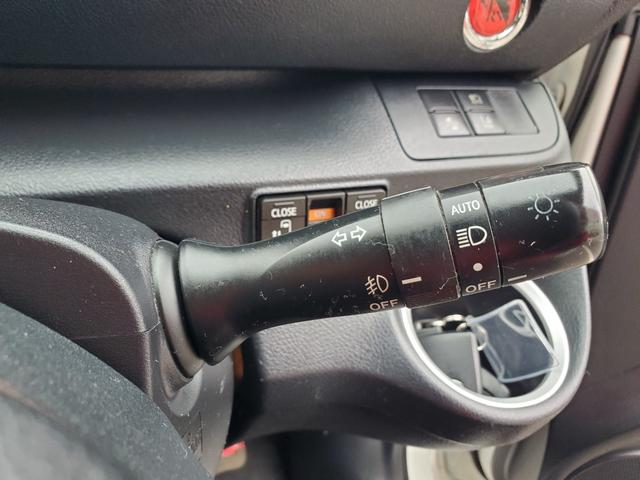 シエンタ Ｇ　純正ナビ　ＣＤ　ＤＶＤＢｌｕｅｔｏｏｔｈ　Ｂｌｕｅｔｏｏｔｈ　フルセグＴＶ　Ｂカメラ　ＥＴＣ　両側パワースライドドア　社外１５インチアルミホイール　プッシュスタート　衝突被害軽減ブレーキ　アイスト（35枚目）