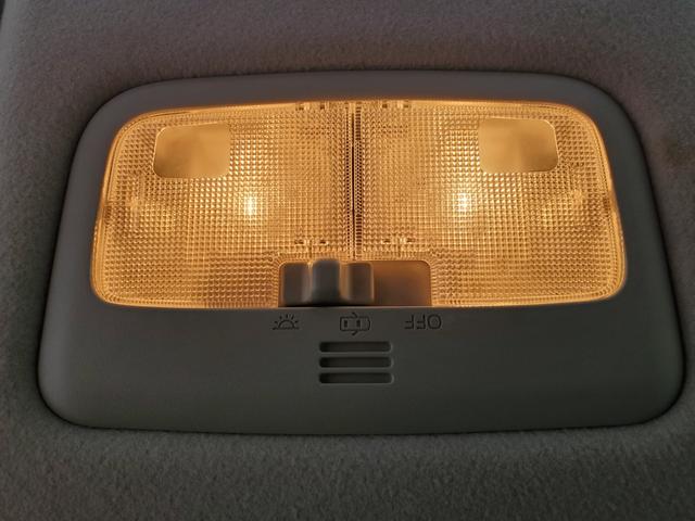 シエンタ Ｇ　純正ナビ　ＣＤ　ＤＶＤＢｌｕｅｔｏｏｔｈ　Ｂｌｕｅｔｏｏｔｈ　フルセグＴＶ　Ｂカメラ　ＥＴＣ　両側パワースライドドア　社外１５インチアルミホイール　プッシュスタート　衝突被害軽減ブレーキ　アイスト（53枚目）