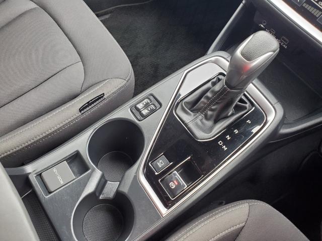 インプレッサ ＳＴ　ナビ　フルセグ　全方位カメラ　ＥＴＣ　Ｂｌｕｅｔｏｏｔｈ　クルーズコントロール　オートライト　シートヒーター　ドラレコ前　純正１７インチアルミホイール（40枚目）