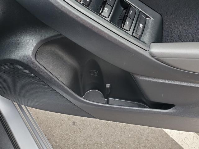インプレッサ ＳＴ　ナビ　フルセグ　全方位カメラ　ＥＴＣ　Ｂｌｕｅｔｏｏｔｈ　クルーズコントロール　オートライト　シートヒーター　ドラレコ前　純正１７インチアルミホイール（50枚目）