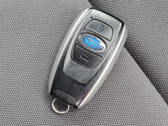 インプレッサ ＳＴ　ナビ　フルセグ　全方位カメラ　ＥＴＣ　Ｂｌｕｅｔｏｏｔｈ　クルーズコントロール　オートライト　シートヒーター　ドラレコ前　純正１７インチアルミホイール（65枚目）