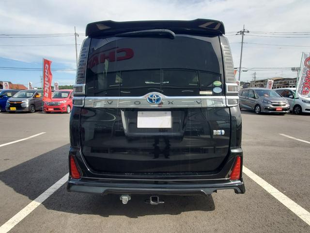 ヴォクシー ハイブリッドＺＳ　煌　純正１０インチナビ　フルセグ　ＣＤ　ＤＶＤ　Ｂｌｕｅｔｏｏｔｈ　バックカメラＥＴＣ　両側パワースライドドア　純正１２．８インチフリップダウンモニター　クルーズコントロール　前席シートヒーター　ＬＥＤ（8枚目）