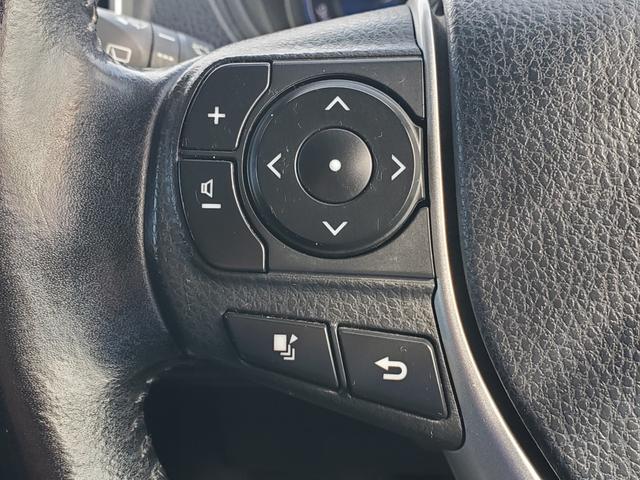 ヴォクシー ハイブリッドＺＳ　煌　純正１０インチナビ　フルセグ　ＣＤ　ＤＶＤ　Ｂｌｕｅｔｏｏｔｈ　バックカメラＥＴＣ　両側パワースライドドア　純正１２．８インチフリップダウンモニター　クルーズコントロール　前席シートヒーター　ＬＥＤ（26枚目）