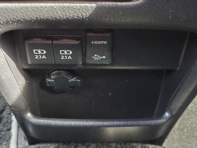 ヴォクシー ハイブリッドＺＳ　煌　純正１０インチナビ　フルセグ　ＣＤ　ＤＶＤ　Ｂｌｕｅｔｏｏｔｈ　バックカメラＥＴＣ　両側パワースライドドア　純正１２．８インチフリップダウンモニター　クルーズコントロール　前席シートヒーター　ＬＥＤ（41枚目）