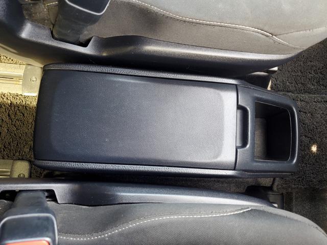 ヴォクシー ハイブリッドＺＳ　煌　純正１０インチナビ　フルセグ　ＣＤ　ＤＶＤ　Ｂｌｕｅｔｏｏｔｈ　バックカメラＥＴＣ　両側パワースライドドア　純正１２．８インチフリップダウンモニター　クルーズコントロール　前席シートヒーター　ＬＥＤ（42枚目）
