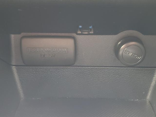 レヴォーグ １．６ＧＴアイサイト　ナビ　フルセグ　バックカメラ　ＥＴＣ　Ｂｌｕｅｔｏｏｔｈ　ＣＤ／ＤＶＤ　クルーズコントロール　アイドリングストップ　ＢＳＭ　パワーシート　オートマチックハイビーム　純正１７インチアルミホイール（32枚目）