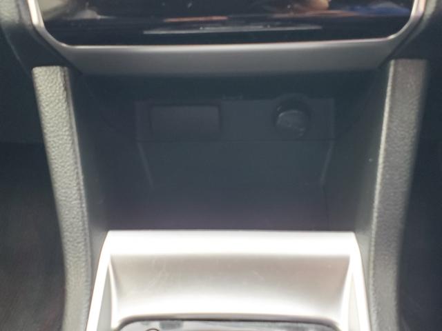 レヴォーグ １．６ＧＴアイサイト　ナビ　フルセグ　バックカメラ　ＥＴＣ　Ｂｌｕｅｔｏｏｔｈ　ＣＤ／ＤＶＤ　クルーズコントロール　アイドリングストップ　ＢＳＭ　パワーシート　オートマチックハイビーム　純正１７インチアルミホイール（35枚目）