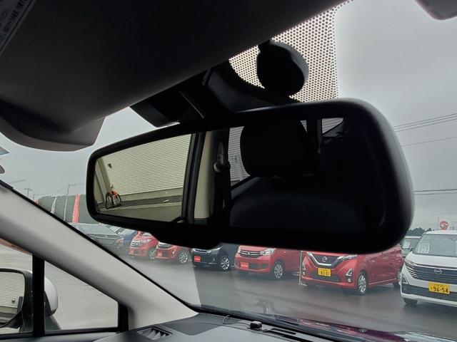 レヴォーグ １．６ＧＴアイサイト　ナビ　フルセグ　バックカメラ　ＥＴＣ　Ｂｌｕｅｔｏｏｔｈ　ＣＤ／ＤＶＤ　クルーズコントロール　アイドリングストップ　ＢＳＭ　パワーシート　オートマチックハイビーム　純正１７インチアルミホイール（40枚目）