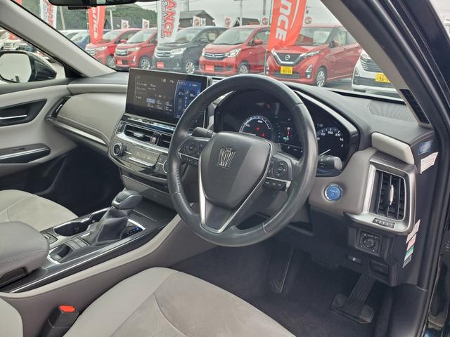 TOYOTA CROWN HYBRID S