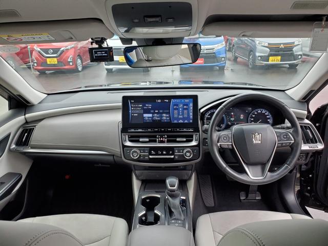 TOYOTA CROWN HYBRID S