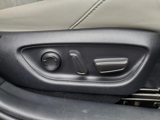 TOYOTA CROWN HYBRID S