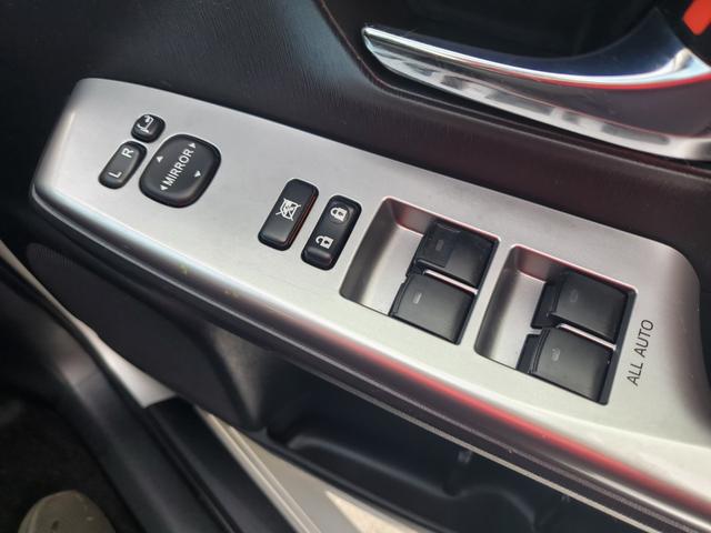 TOYOTA PRIUS ALPHA S