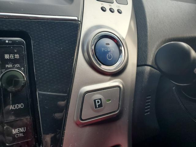 TOYOTA PRIUS ALPHA S