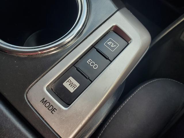 TOYOTA PRIUS ALPHA S