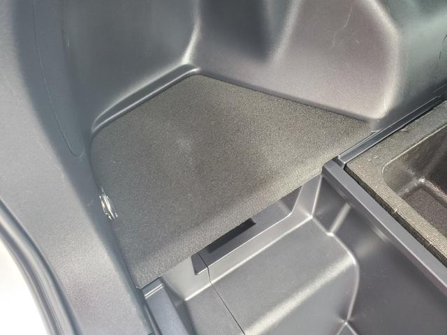 TOYOTA PRIUS ALPHA S