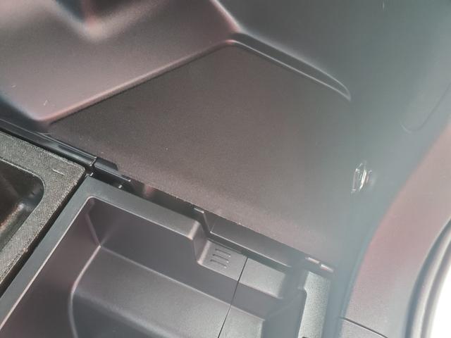 TOYOTA PRIUS ALPHA S