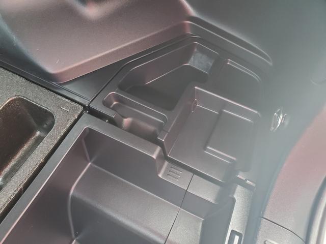 TOYOTA PRIUS ALPHA S