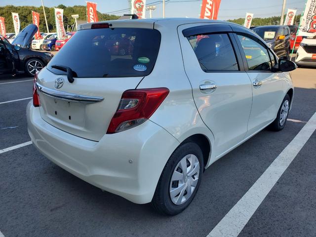 TOYOTA VITZ 1.0F LED EDITION