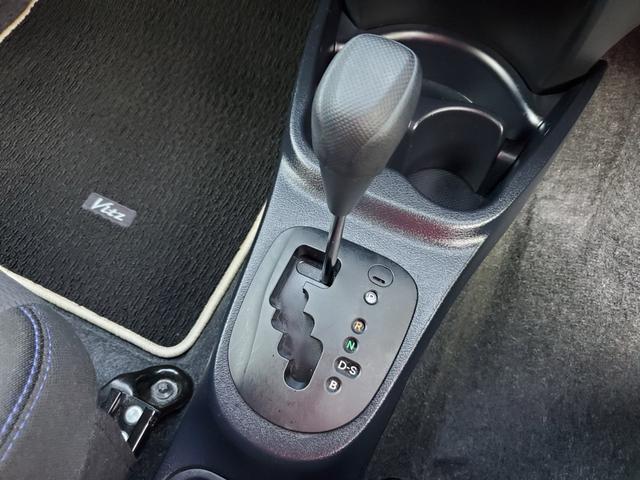 TOYOTA VITZ 1.0F LED EDITION