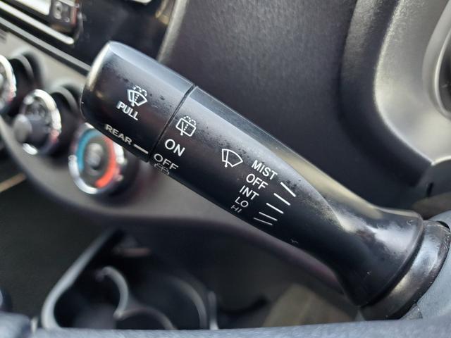 TOYOTA VITZ 1.0F LED EDITION