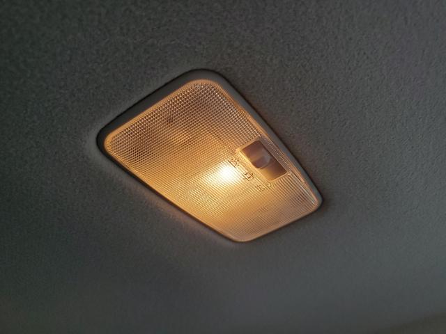 TOYOTA VITZ 1.0F LED EDITION