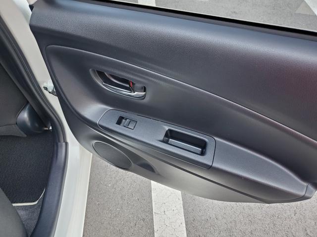 TOYOTA VITZ 1.0F LED EDITION