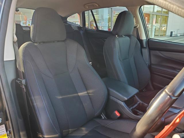 レヴォーグ ＧＴ－Ｈ　ナビ　フルセグ　バックカメラ　ＥＴＣ　Ｂｌｕｅｔｏｏｔｈ接続　クルーズコントロール　ドラレコ前後　ＬＥＤヘッドライト　シートヒーター　パワーバックドア　純正１８インチＡＷ　スマートキー（12枚目）