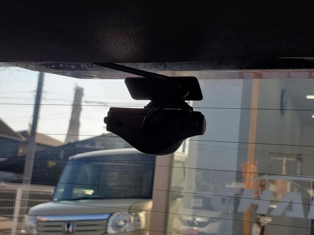 レヴォーグ ＧＴ－Ｈ　ナビ　フルセグ　バックカメラ　ＥＴＣ　Ｂｌｕｅｔｏｏｔｈ接続　クルーズコントロール　ドラレコ前後　ＬＥＤヘッドライト　シートヒーター　パワーバックドア　純正１８インチＡＷ　スマートキー（29枚目）