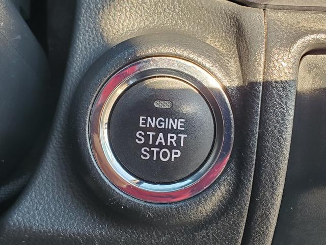 レヴォーグ ＧＴ－Ｈ　ナビ　フルセグ　バックカメラ　ＥＴＣ　Ｂｌｕｅｔｏｏｔｈ接続　クルーズコントロール　ドラレコ前後　ＬＥＤヘッドライト　シートヒーター　パワーバックドア　純正１８インチＡＷ　スマートキー（32枚目）