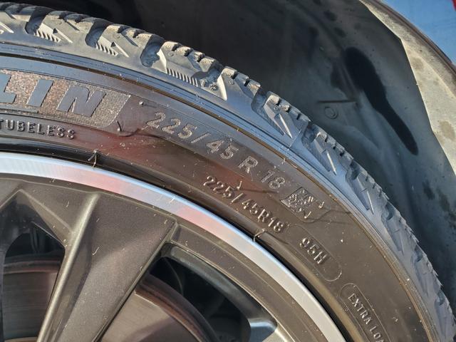 レヴォーグ ＧＴ－Ｈ　ナビ　フルセグ　バックカメラ　ＥＴＣ　Ｂｌｕｅｔｏｏｔｈ接続　クルーズコントロール　ドラレコ前後　ＬＥＤヘッドライト　シートヒーター　パワーバックドア　純正１８インチＡＷ　スマートキー（63枚目）