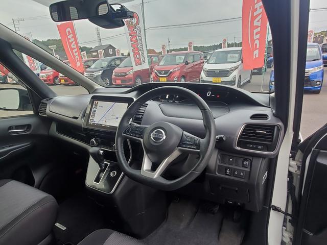 セレナ ハイウェイスターＶ　ナビ　フルセグ　バックカメラ　ＥＴＣ　Ｂｌｕｅｔｏｏｔｈ　ＣＤ／ＤＶＤ　Ｂｌｕ－ｒａｙ　ドラレコ前　両側電動スライドドア　後席モニター　クルーズコントロール　アイドリングストップ　ＬＥＤヘッドライト（11枚目）