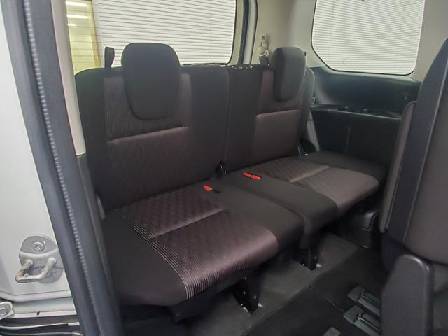 セレナ ハイウェイスターＶ　ナビ　フルセグ　バックカメラ　ＥＴＣ　Ｂｌｕｅｔｏｏｔｈ　ＣＤ／ＤＶＤ　Ｂｌｕ－ｒａｙ　ドラレコ前　両側電動スライドドア　後席モニター　クルーズコントロール　アイドリングストップ　ＬＥＤヘッドライト（15枚目）