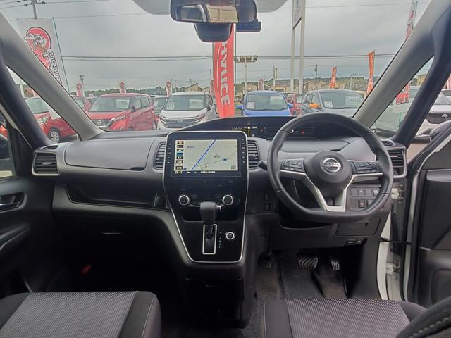 セレナ ハイウェイスターＶ　ナビ　フルセグ　バックカメラ　ＥＴＣ　Ｂｌｕｅｔｏｏｔｈ　ＣＤ／ＤＶＤ　Ｂｌｕ－ｒａｙ　ドラレコ前　両側電動スライドドア　後席モニター　クルーズコントロール　アイドリングストップ　ＬＥＤヘッドライト（16枚目）