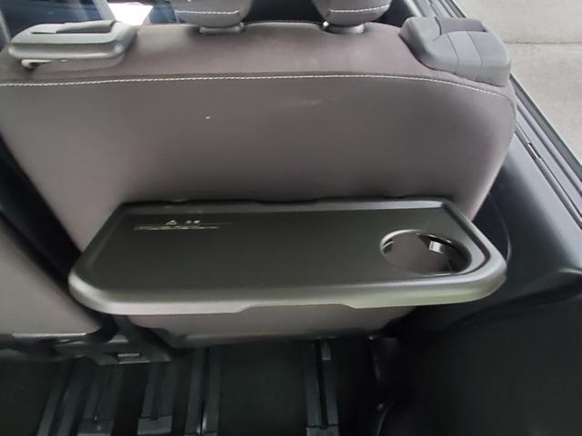 セレナ ハイウェイスターＶ　ナビ　フルセグ　バックカメラ　ＥＴＣ　Ｂｌｕｅｔｏｏｔｈ　ＣＤ／ＤＶＤ　Ｂｌｕ－ｒａｙ　ドラレコ前　両側電動スライドドア　後席モニター　クルーズコントロール　アイドリングストップ　ＬＥＤヘッドライト（54枚目）