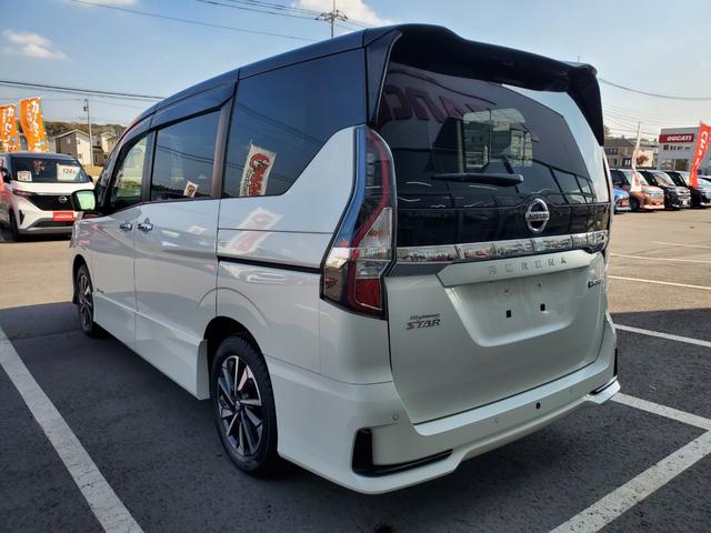 セレナ e-パワー ハイウェイスターV 純正ナビ フルセグTV アラウンドビューモニター CD/DVD ETC 両側パワースライドドア ドライブレコーダー前後 LEDヘッドライト フォグランプ コーナーセンサー プロパイロット(9枚目)