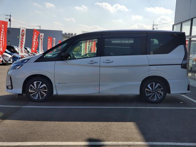 セレナ e-パワー ハイウェイスターV 純正ナビ フルセグTV アラウンドビューモニター CD/DVD ETC 両側パワースライドドア ドライブレコーダー前後 LEDヘッドライト フォグランプ コーナーセンサー プロパイロット(10枚目)