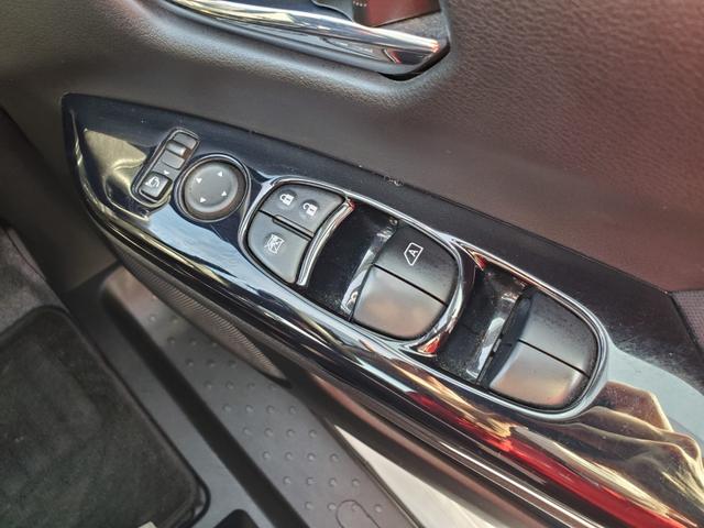 セレナ e-パワー ハイウェイスターV 純正ナビ フルセグTV アラウンドビューモニター CD/DVD ETC 両側パワースライドドア ドライブレコーダー前後 LEDヘッドライト フォグランプ コーナーセンサー プロパイロット(29枚目)