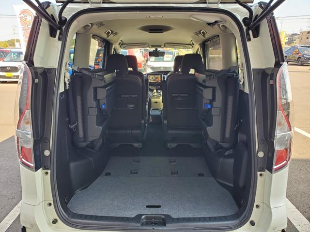 セレナ e-パワー ハイウェイスターV 純正ナビ フルセグTV アラウンドビューモニター CD/DVD ETC 両側パワースライドドア ドライブレコーダー前後 LEDヘッドライト フォグランプ コーナーセンサー プロパイロット(58枚目)