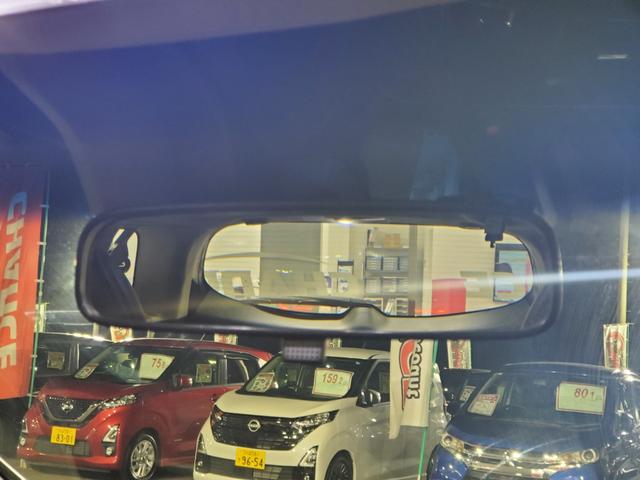 希望ナンバーも受付可能です！商談時にご相談して下さい。ご購入頂いたお車のナンバープレートをお客様の好きな数字に出来ます！※費用別途　※抽選の数字も有ります