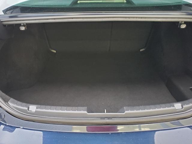 ＭＡＺＤＡ３セダン ２０Ｓプロアクティブ　ナビ　Ｂｌｕｅｔｏｏｔｈ　ＵＳＢ　バックカメラ　ＥＴＣ　クルーズコントロール　コーナーセンサー　オートライト　ＬＥＤヘッドライト　スマートキー　電動格納ミラー　１８インチアルミホイール（19枚目）