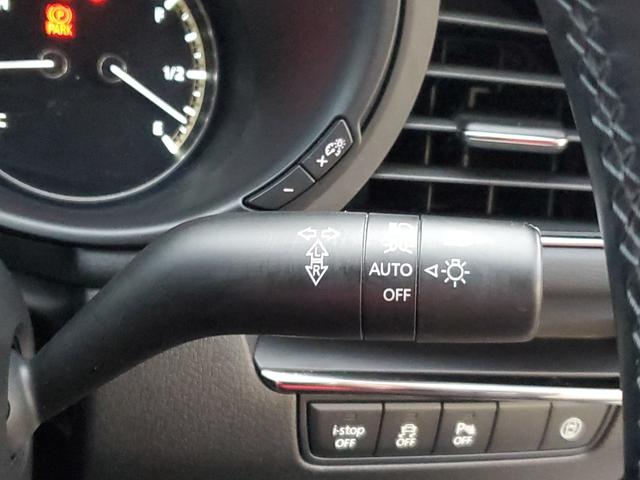 ＭＡＺＤＡ３セダン ２０Ｓプロアクティブ　ナビ　Ｂｌｕｅｔｏｏｔｈ　ＵＳＢ　バックカメラ　ＥＴＣ　クルーズコントロール　コーナーセンサー　オートライト　ＬＥＤヘッドライト　スマートキー　電動格納ミラー　１８インチアルミホイール（32枚目）